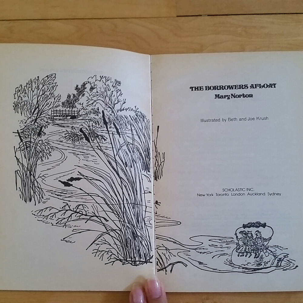 Paperback book - Picture 4 of 5